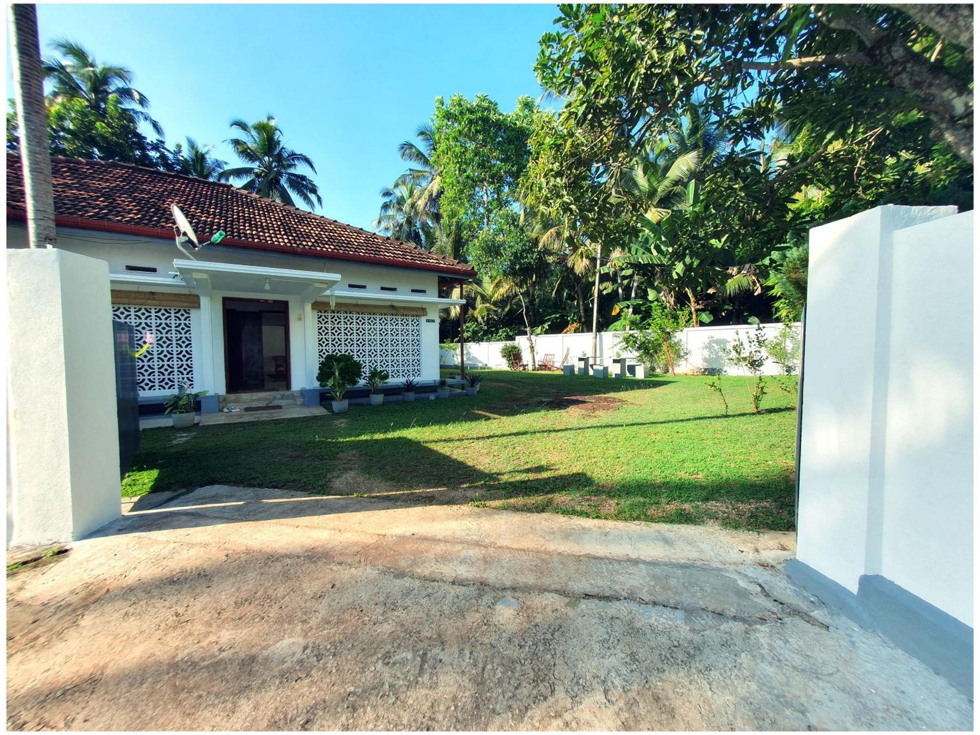 Sri Nimali Guesthouse 希克杜沃 外观 照片